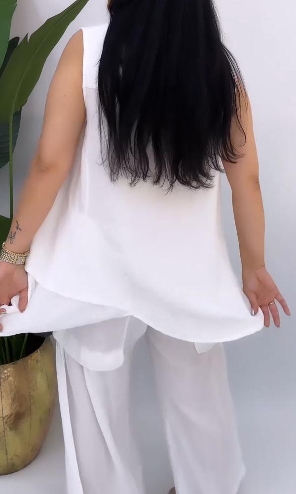 Elegantly Styled Pants for Everyday Wear