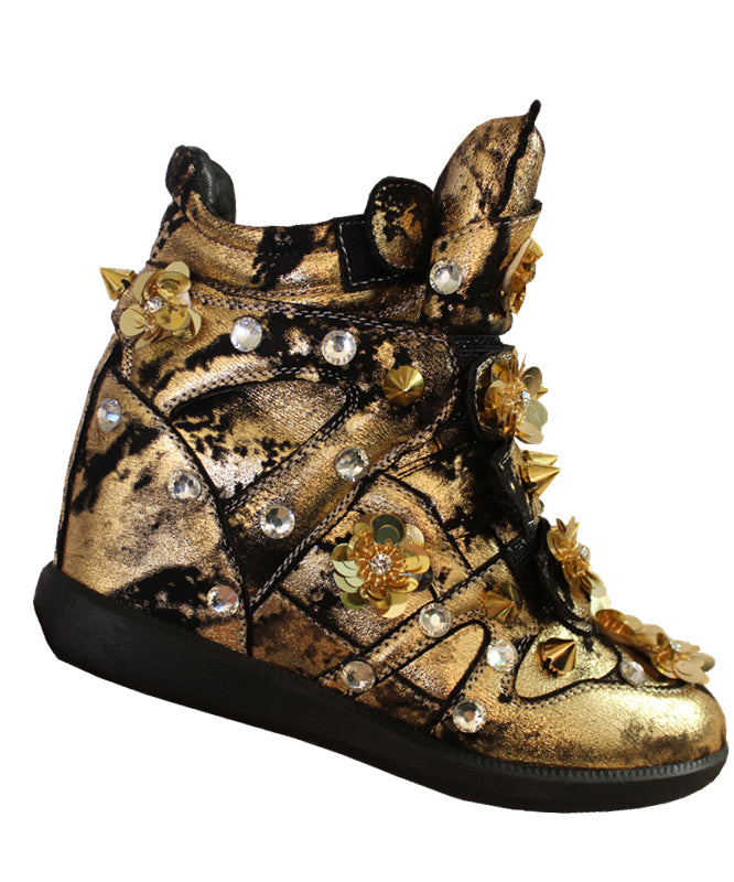 Classic Vintage Boots with a Flattering Fit