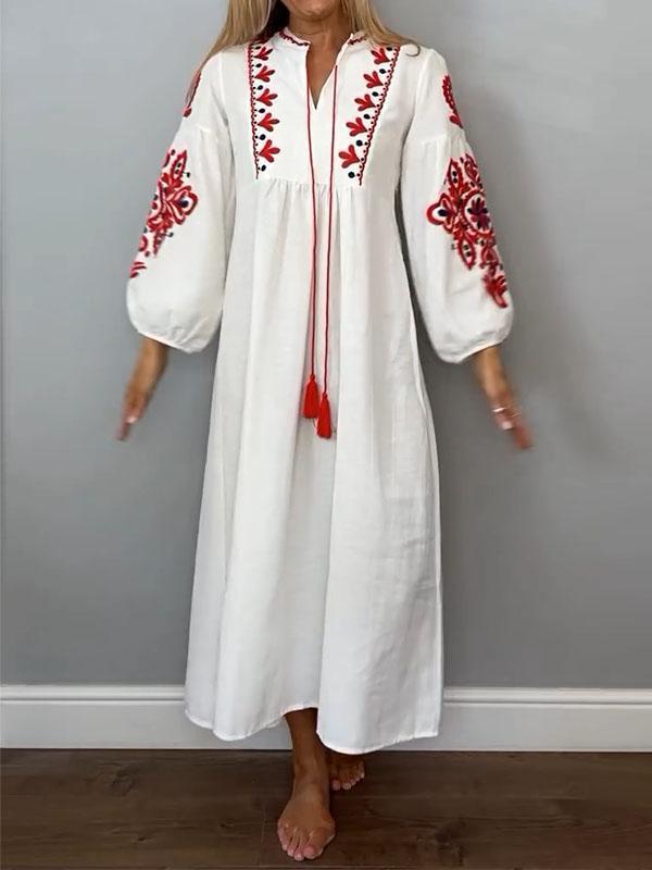 Beautifully Finished Dress in a Timeless Design