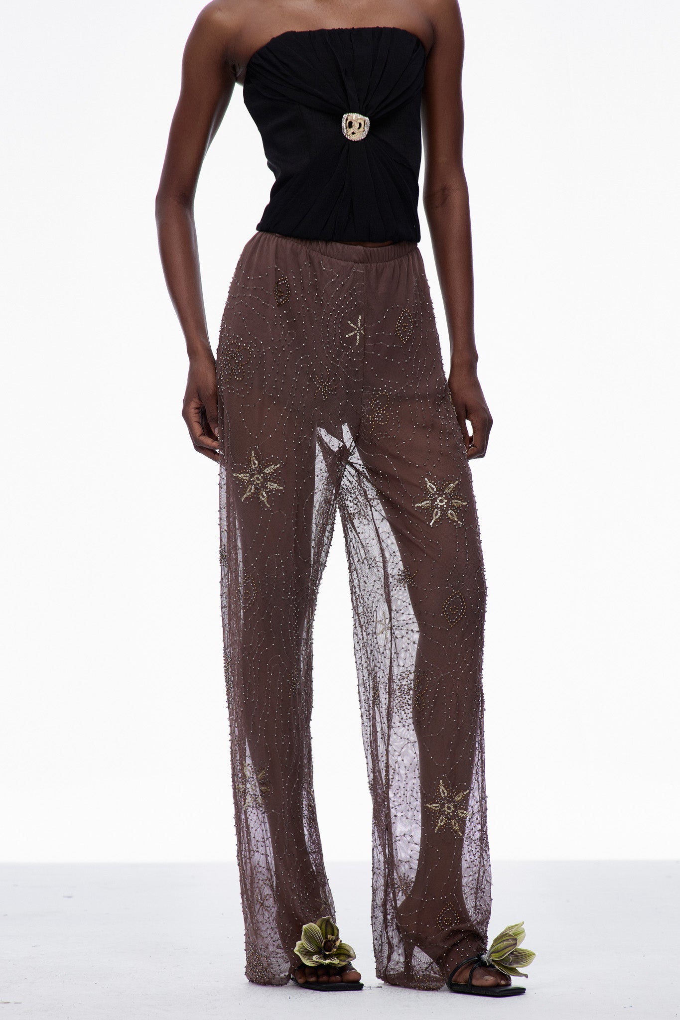 Classic Vintage Pants with a Flattering Fit