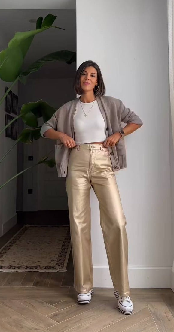 Classic Vintage Garment with a Flattering Fit