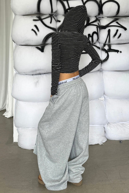 Classic Vintage Pants with a Flattering Fit