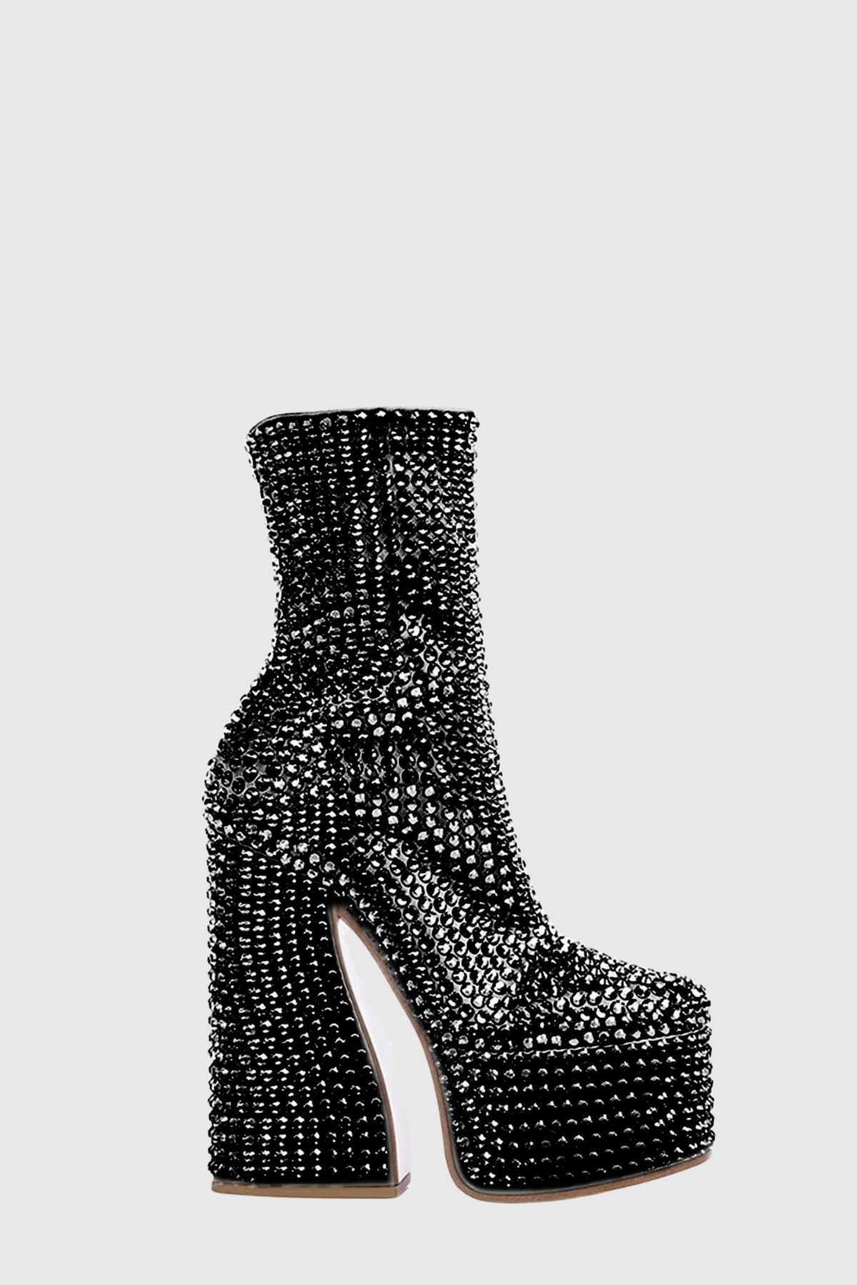 Polished Boots with an Effortless Classic Look