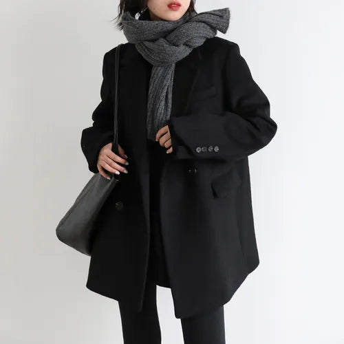 Elegantly Styled Coat for Everyday Wear