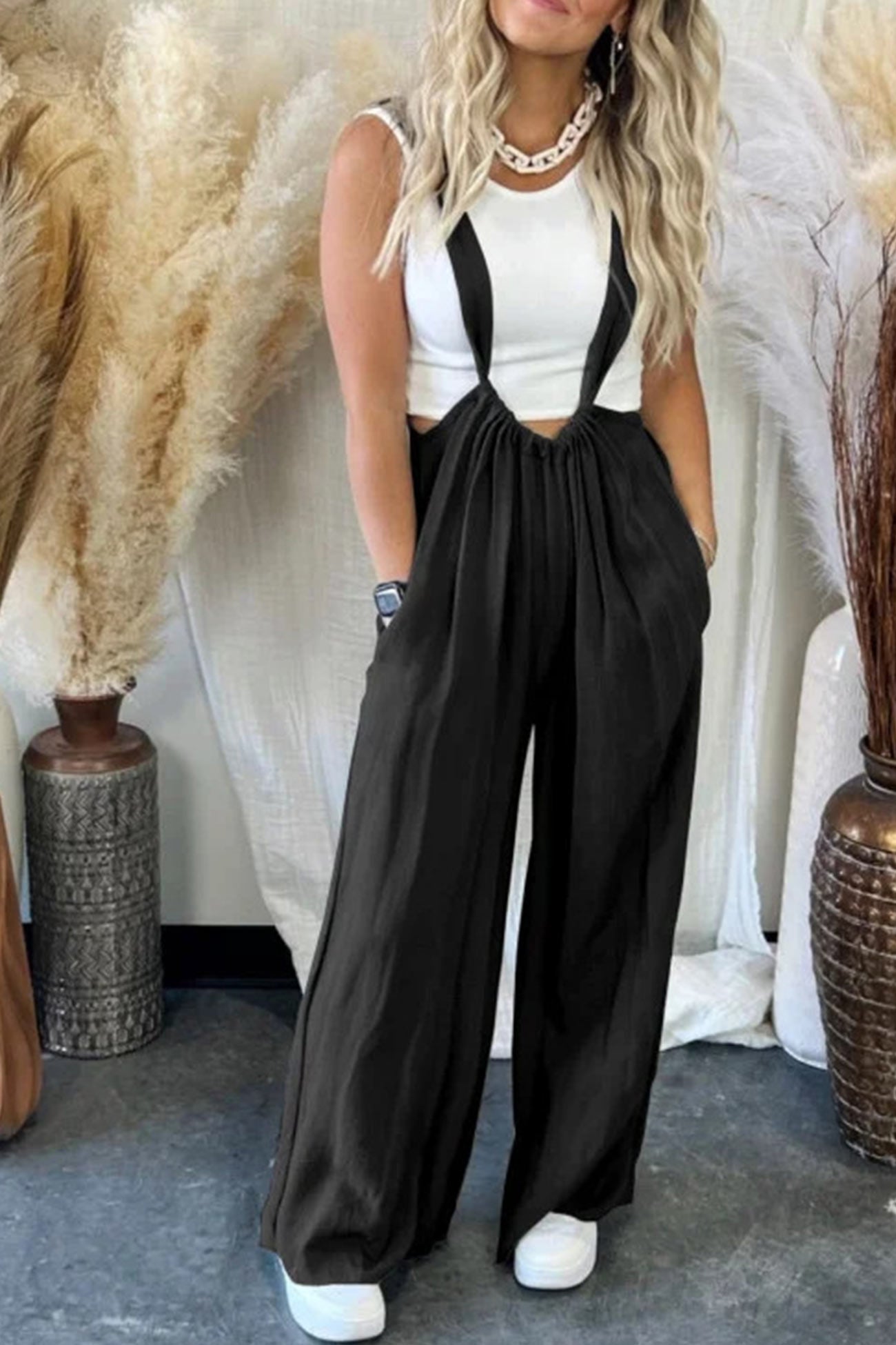 Gracefully Styled Garment for Any Occasion