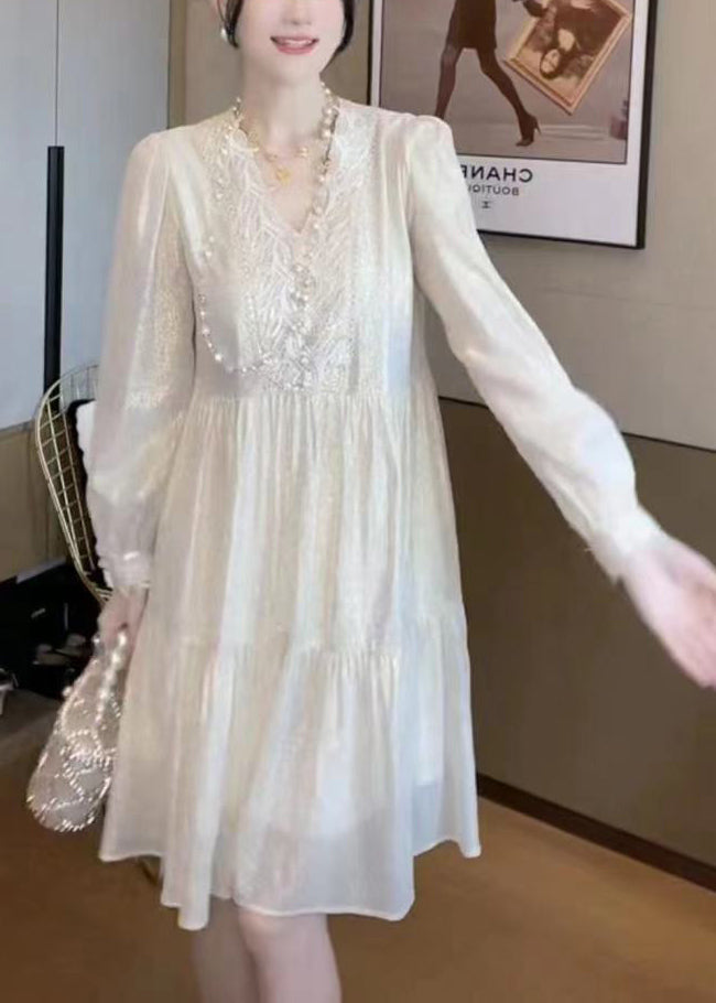 Well Tailored Dress with a Graceful Silhouette