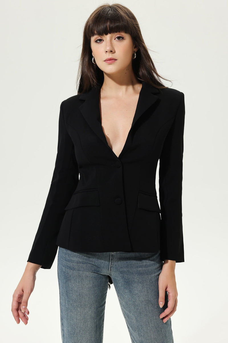 Polished Garment with an Effortless Classic Look