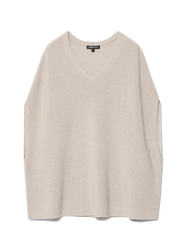 Well Tailored Top with a Graceful Silhouette