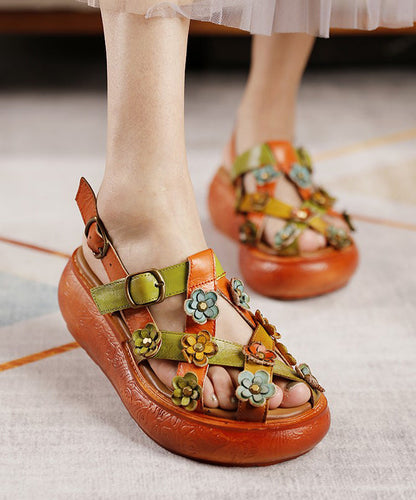 Well Tailored Sandals with a Graceful Silhouette