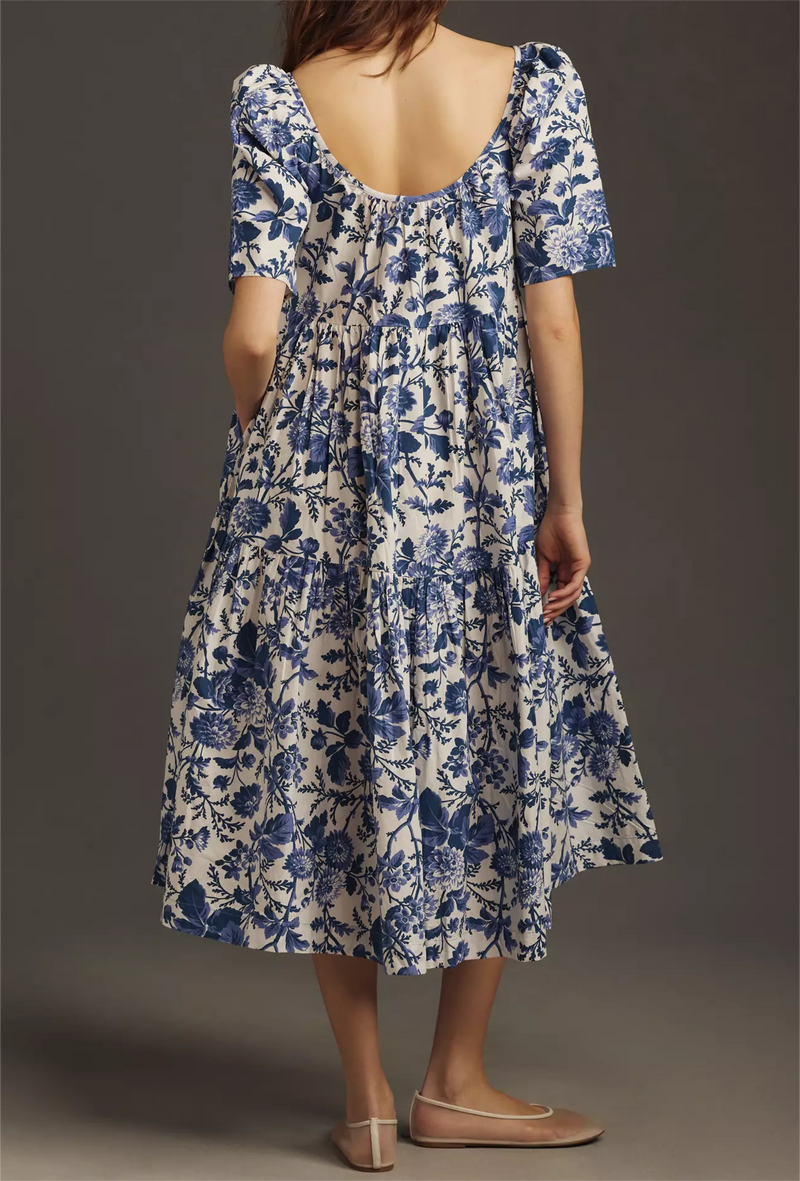 Beautifully Finished Dress in a Timeless Design