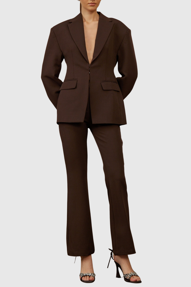 Beautifully Finished Trousers in a Timeless Design