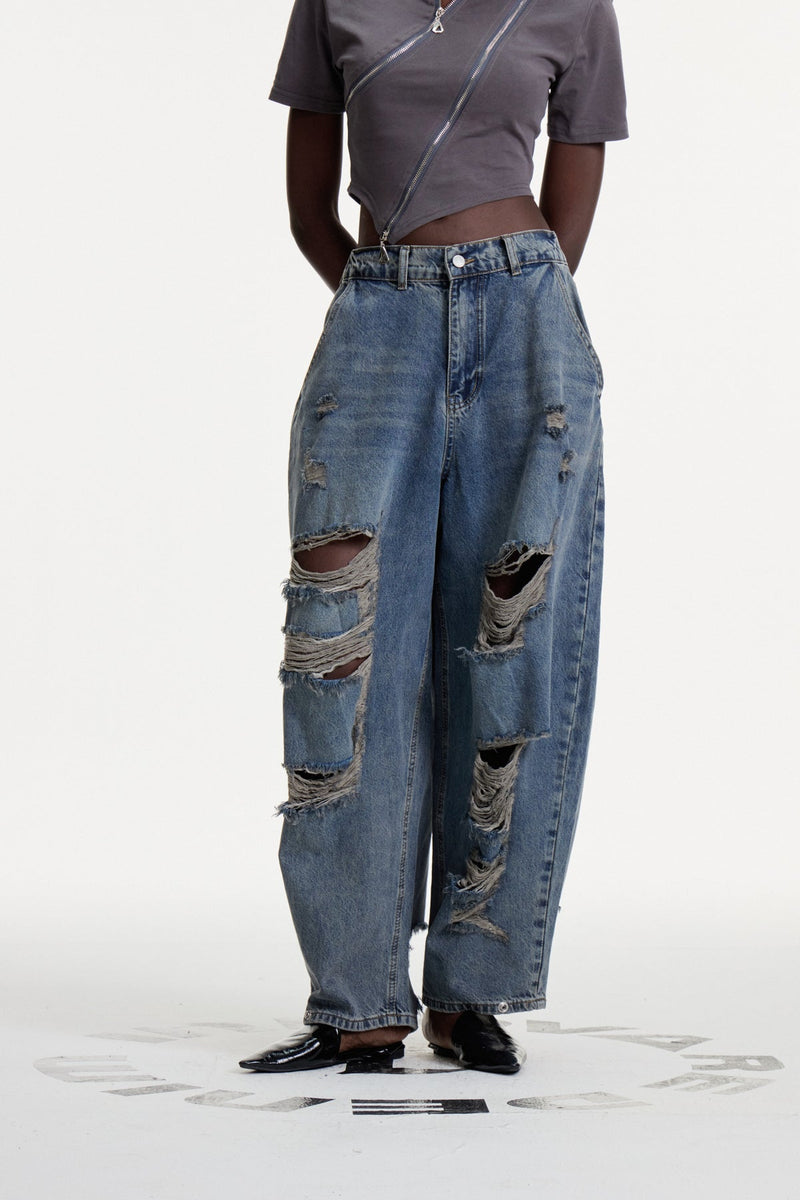 Well Tailored Garment with a Graceful Silhouette