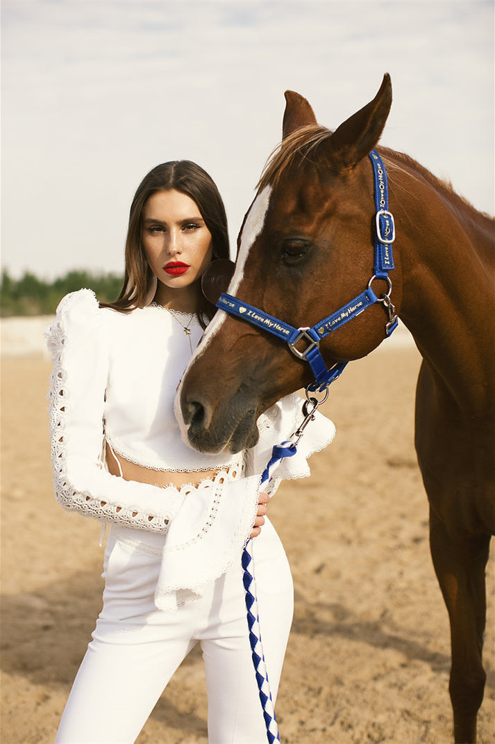 Gracefully Styled Pants for Any Occasion
