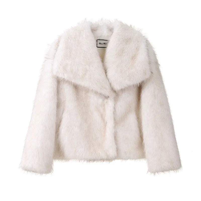 Polished Coat with an Effortless Classic Look