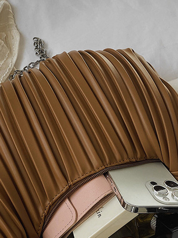 Gracefully Styled Bag for Any Occasion