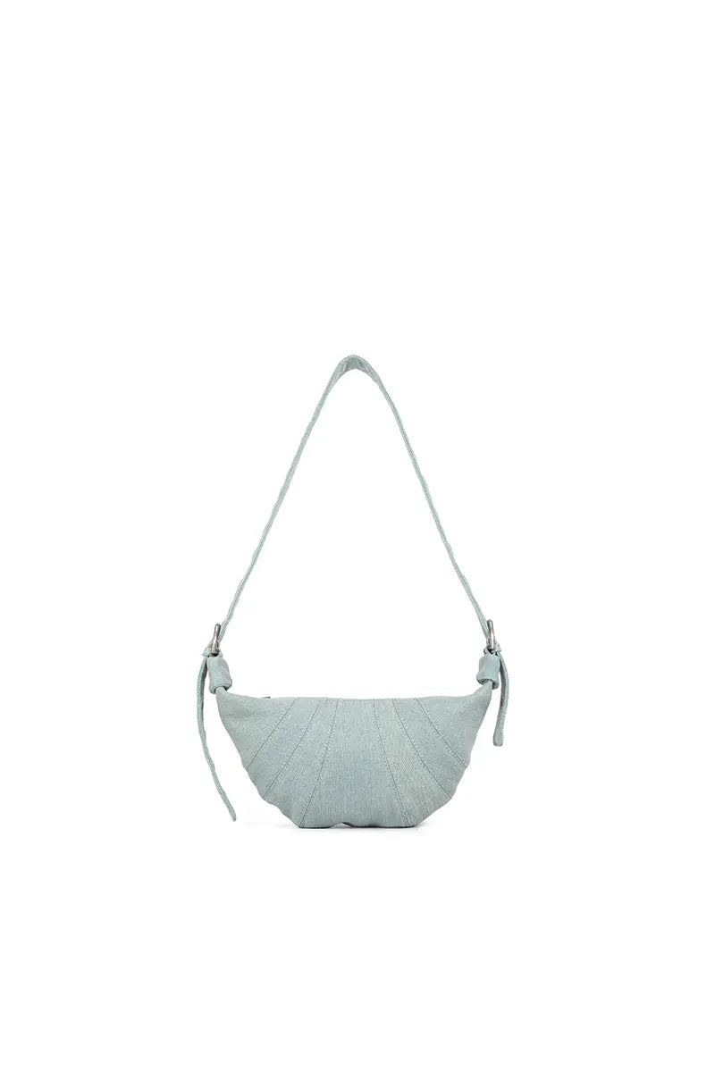 Gracefully Styled Bag for Any Occasion