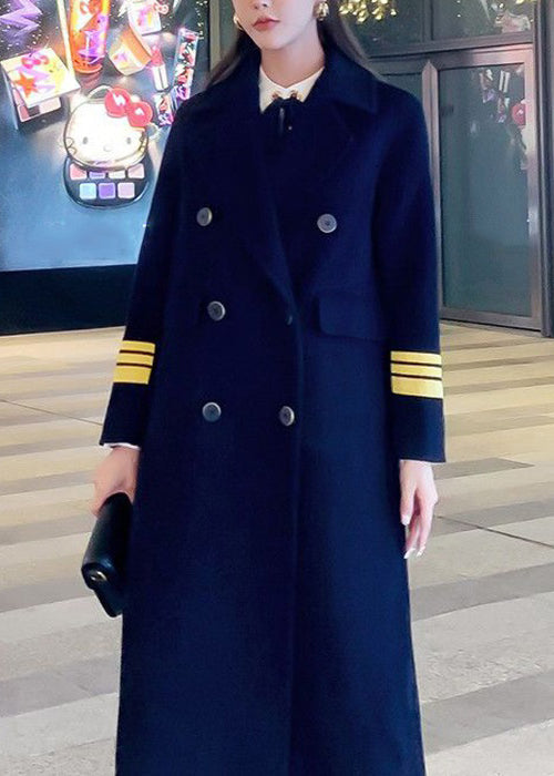 Beautifully Finished Coat in a Timeless Design