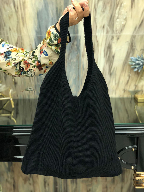 Beautifully Finished Bag in a Timeless Design