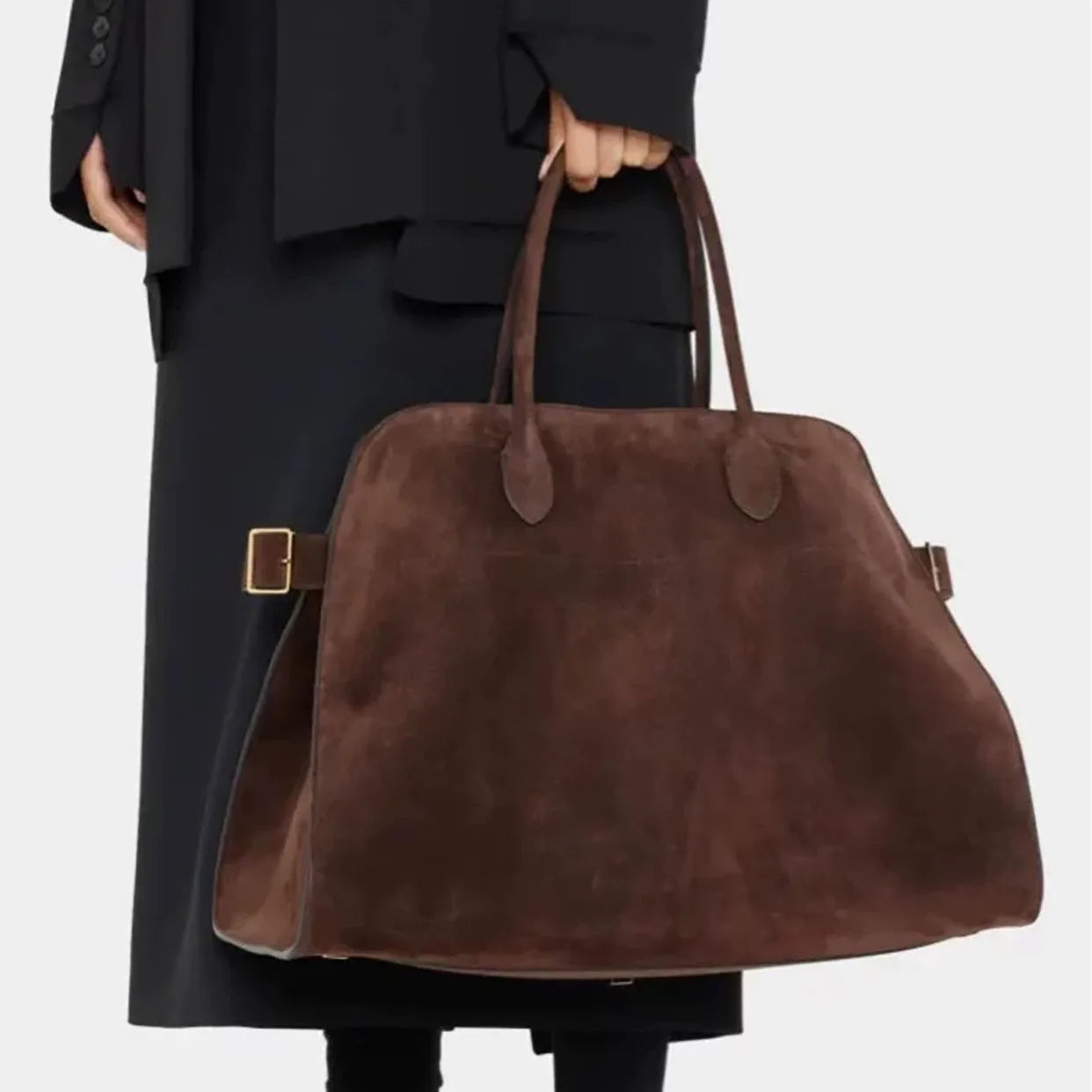 Polished Bag with an Effortless Classic Look