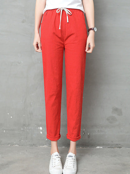 Elegantly Styled Trousers for Everyday Wear