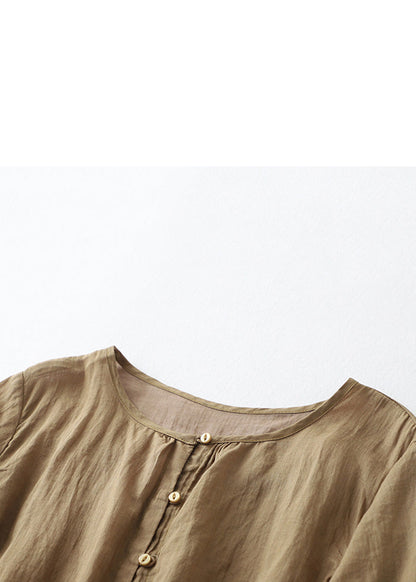Sophisticated Blouse with a Clean Classic Look