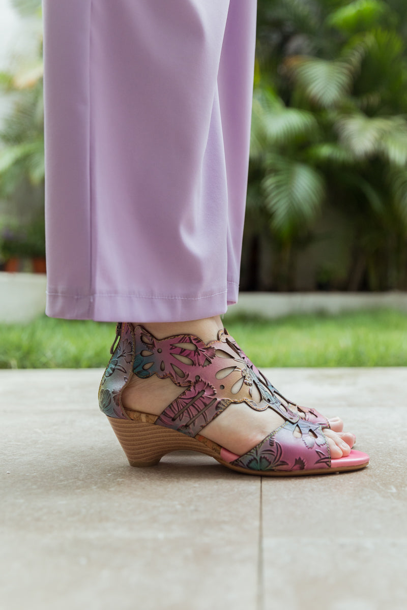 Beautifully Finished Garment in a Timeless Design