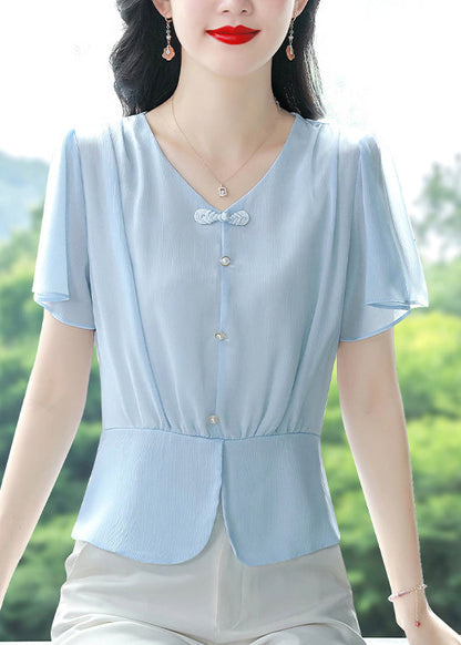 Effortlessly Elegant Blouse with a Timeless Design