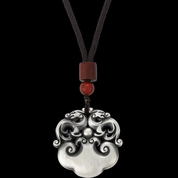 Beautifully Finished Garment in a Timeless Design