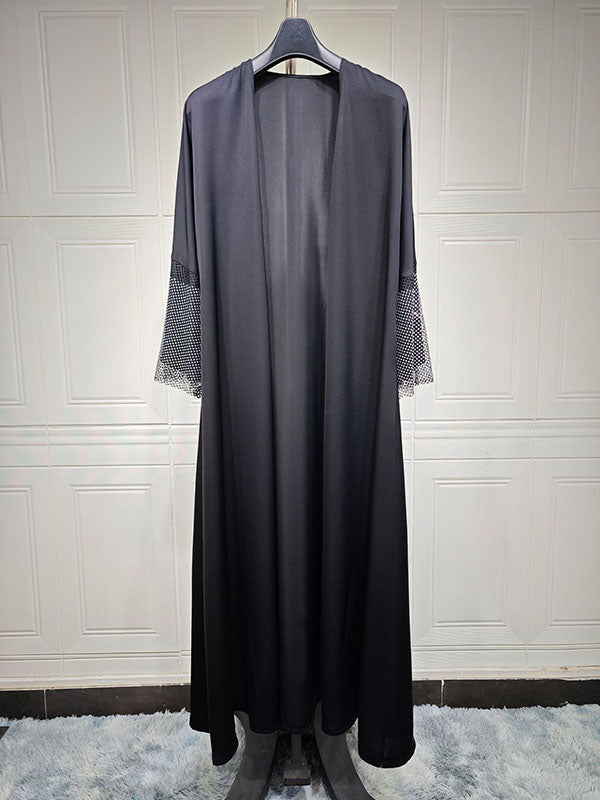 Well Tailored Top with a Graceful Silhouette