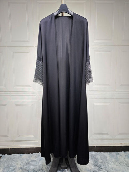 Well Tailored Top with a Graceful Silhouette