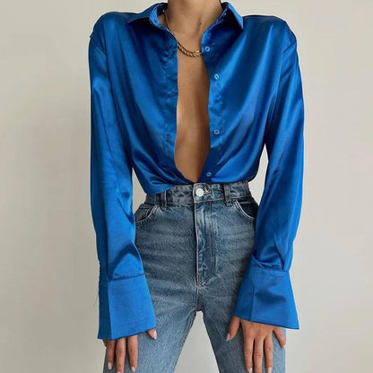 Sophisticated Blouse with a Clean Classic Look