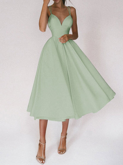 Sophisticated Garment with a Clean Classic Look