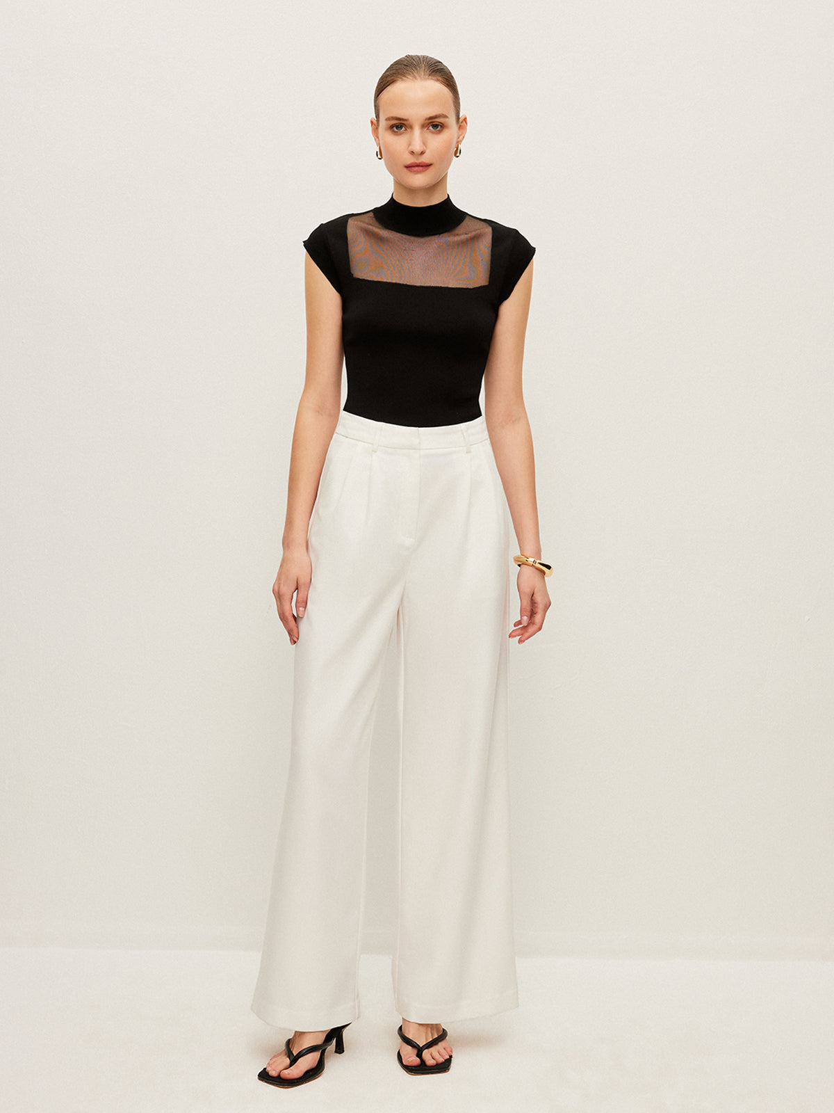 Beautifully Finished Top in a Timeless Design