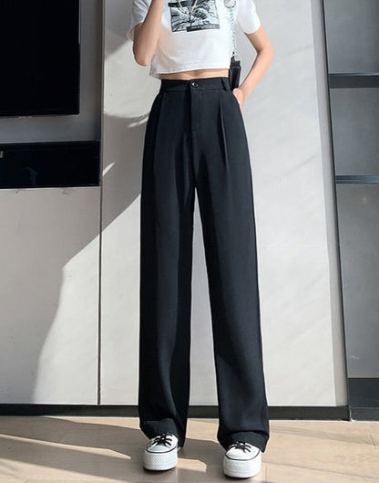 Well Tailored Pants with a Graceful Silhouette