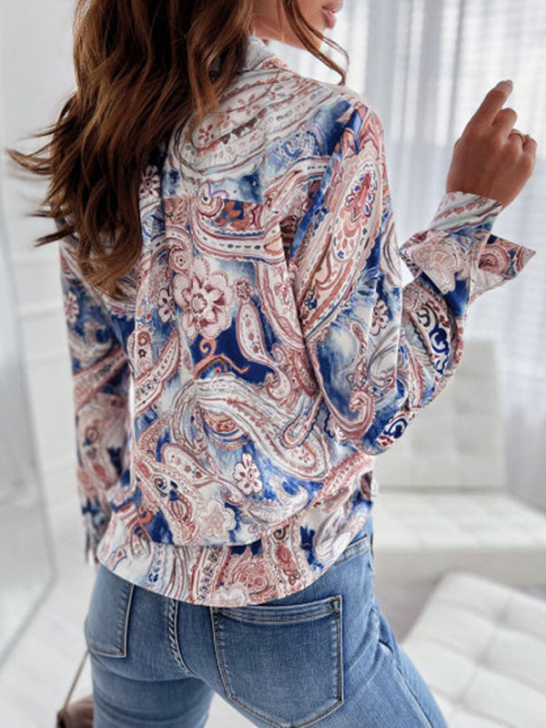 Classic Vintage Blouse with a Flattering Fit