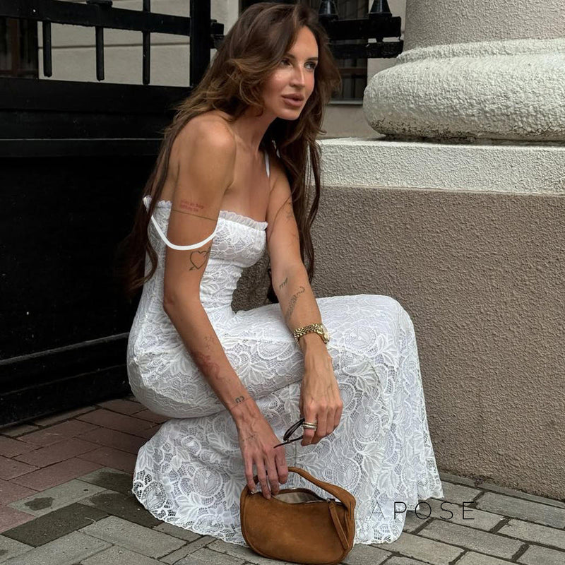 Effortlessly Elegant Garment with a Timeless Design