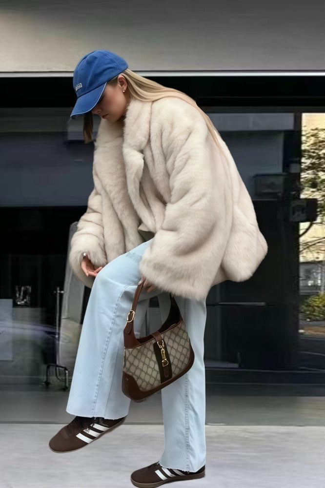 Elegantly Styled Coat for Everyday Wear