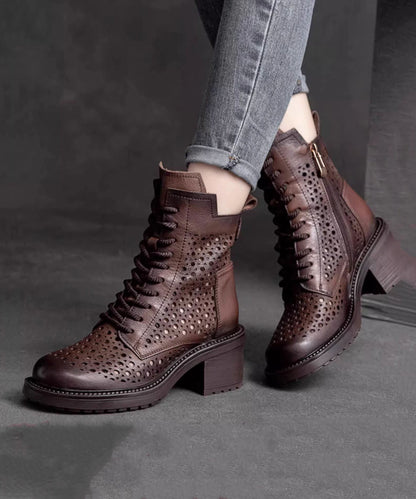 Well Tailored Boots with a Graceful Silhouette