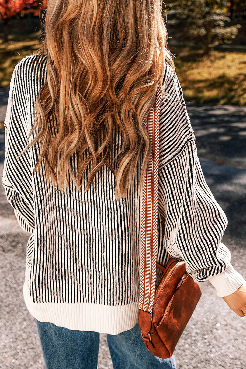 Effortlessly Elegant Sweater with a Timeless Design