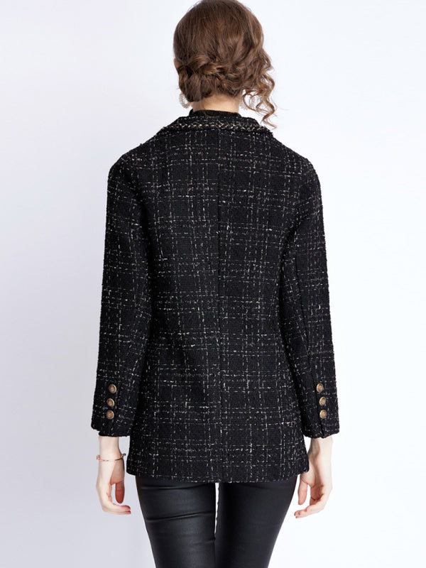 Effortlessly Elegant Jacket with a Timeless Design
