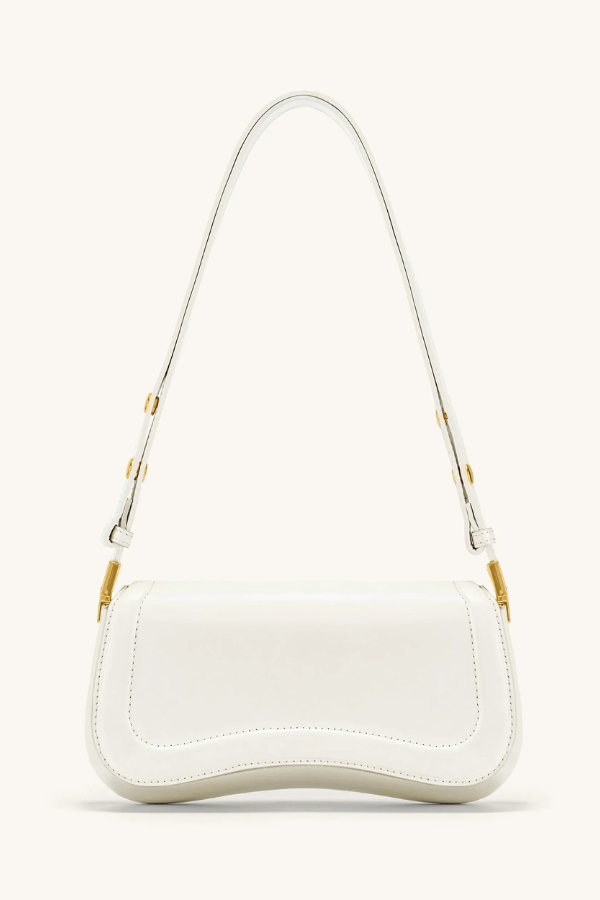 Effortlessly Elegant Garment with a Timeless Design