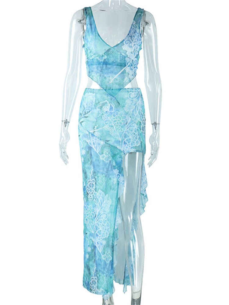 Effortlessly Elegant Top with a Timeless Design