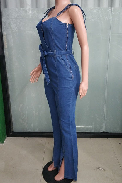 Sophisticated Garment with a Clean Classic Look