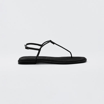 Polished Garment with an Effortless Classic Look