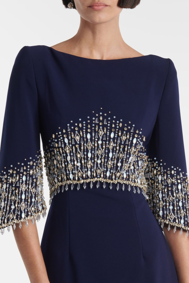 Classic Vintage Dress with a Flattering Fit