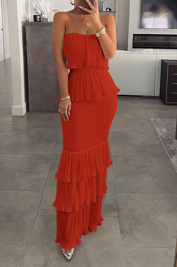 Well Tailored Dress with a Graceful Silhouette