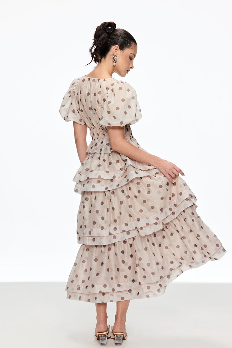 Sophisticated Garment with a Clean Classic Look