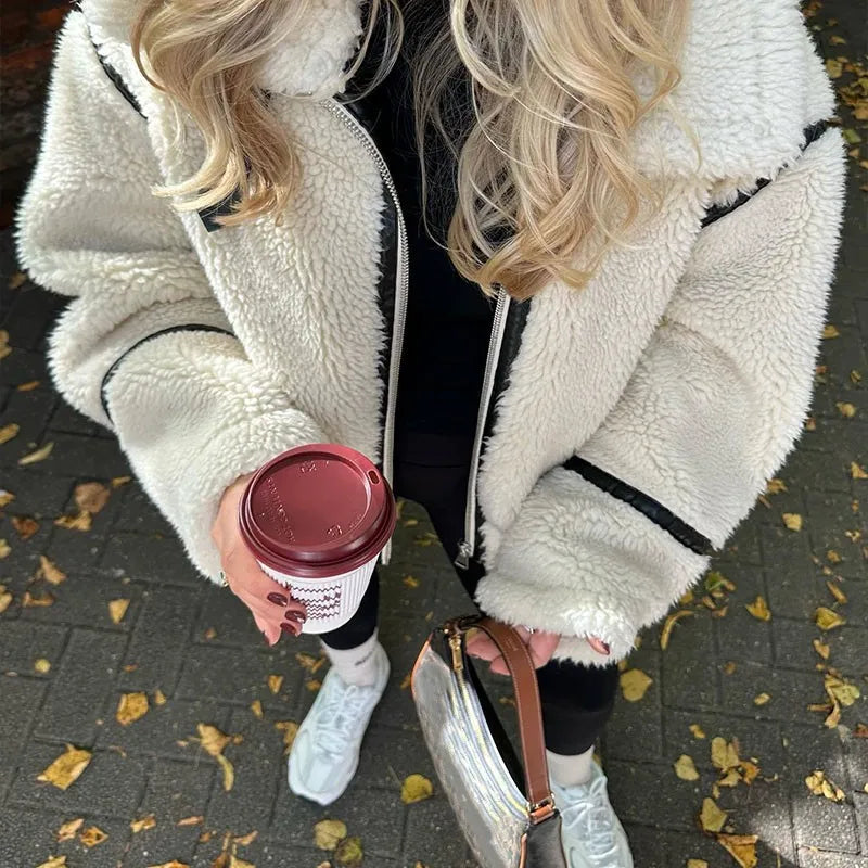 Elegantly Styled Coat for Everyday Wear