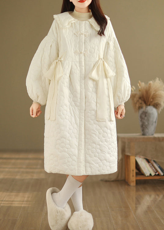 Well Tailored Coat with a Graceful Silhouette