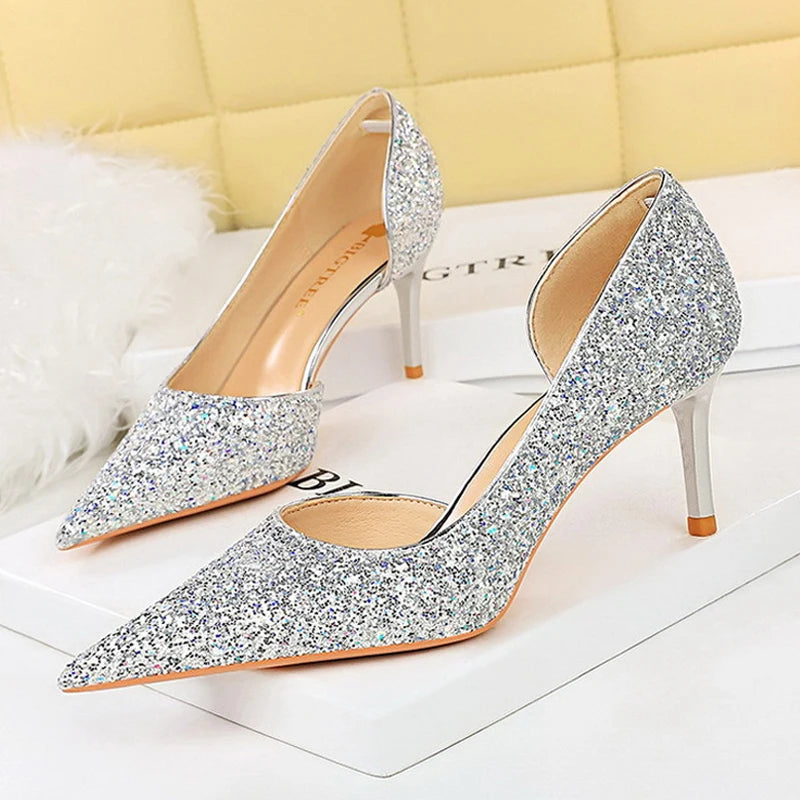 Polished Heels with an Effortless Classic Look